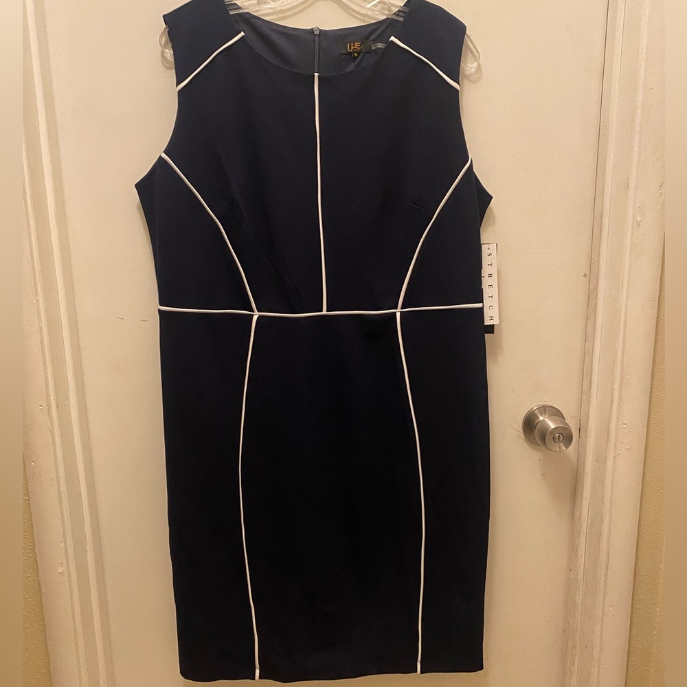 NWT knee length dress ILE size 14